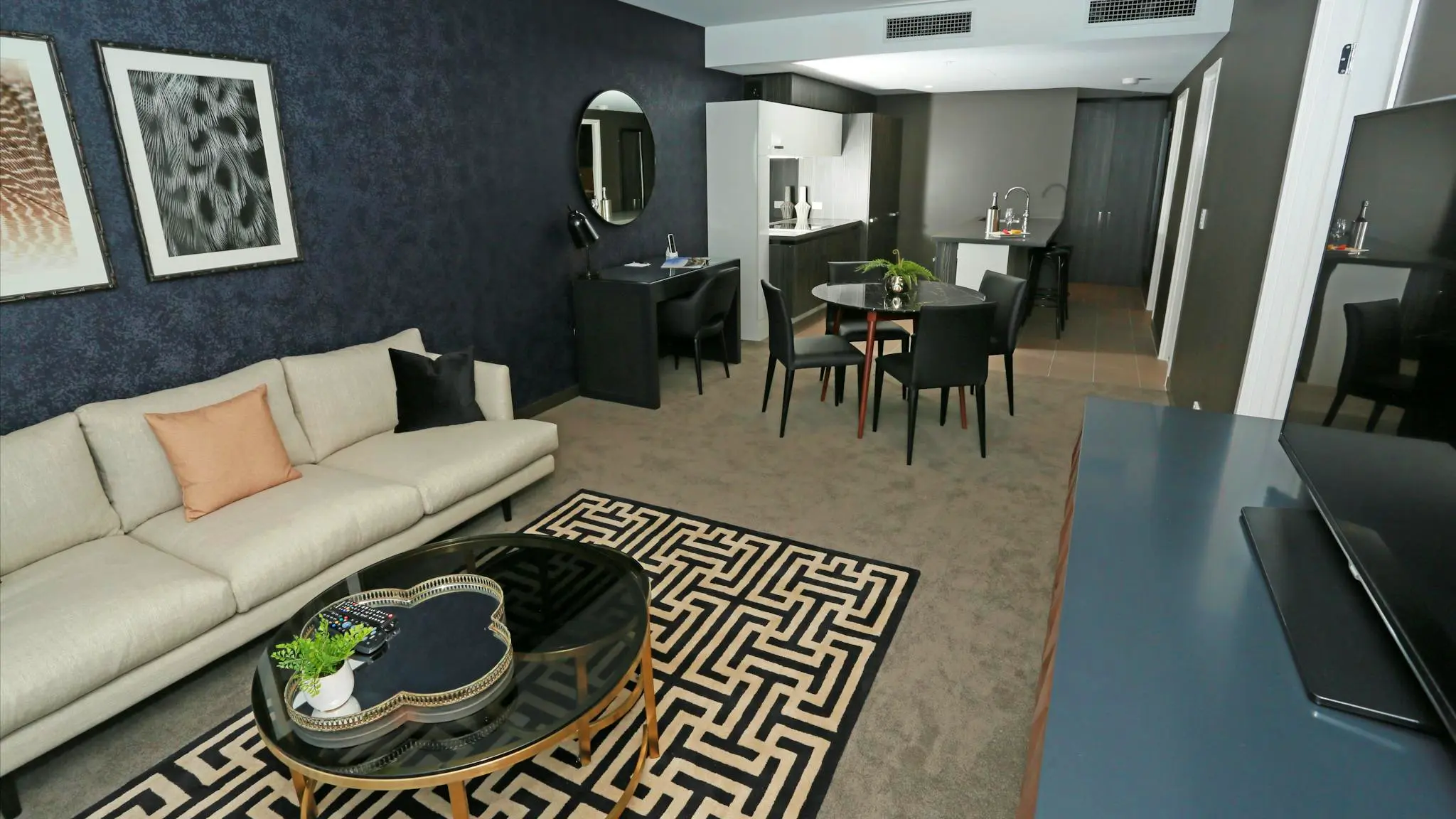 Alex_Perry_Hotel_and_Apartments_3