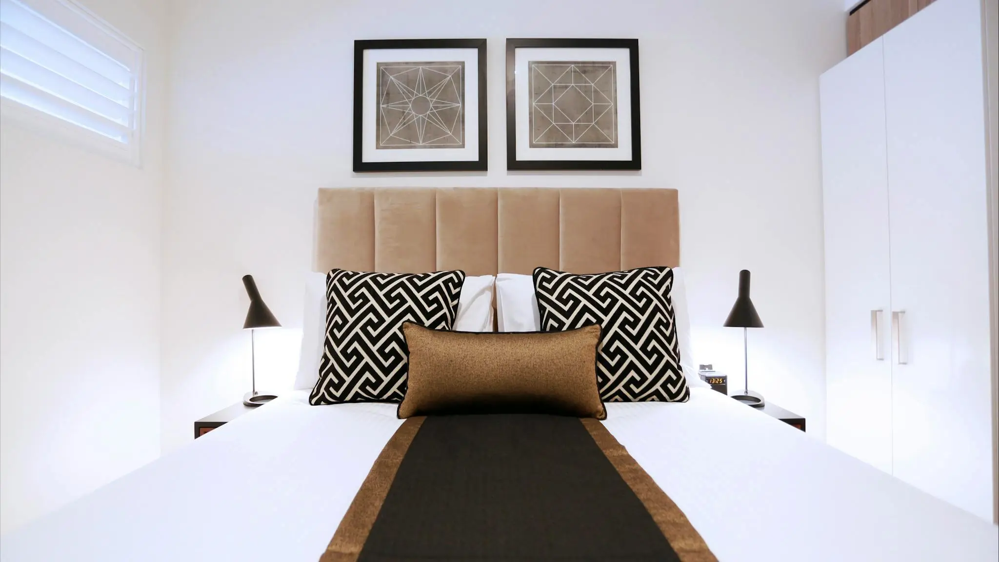 Alex_Perry_Hotel_and_Apartments_4