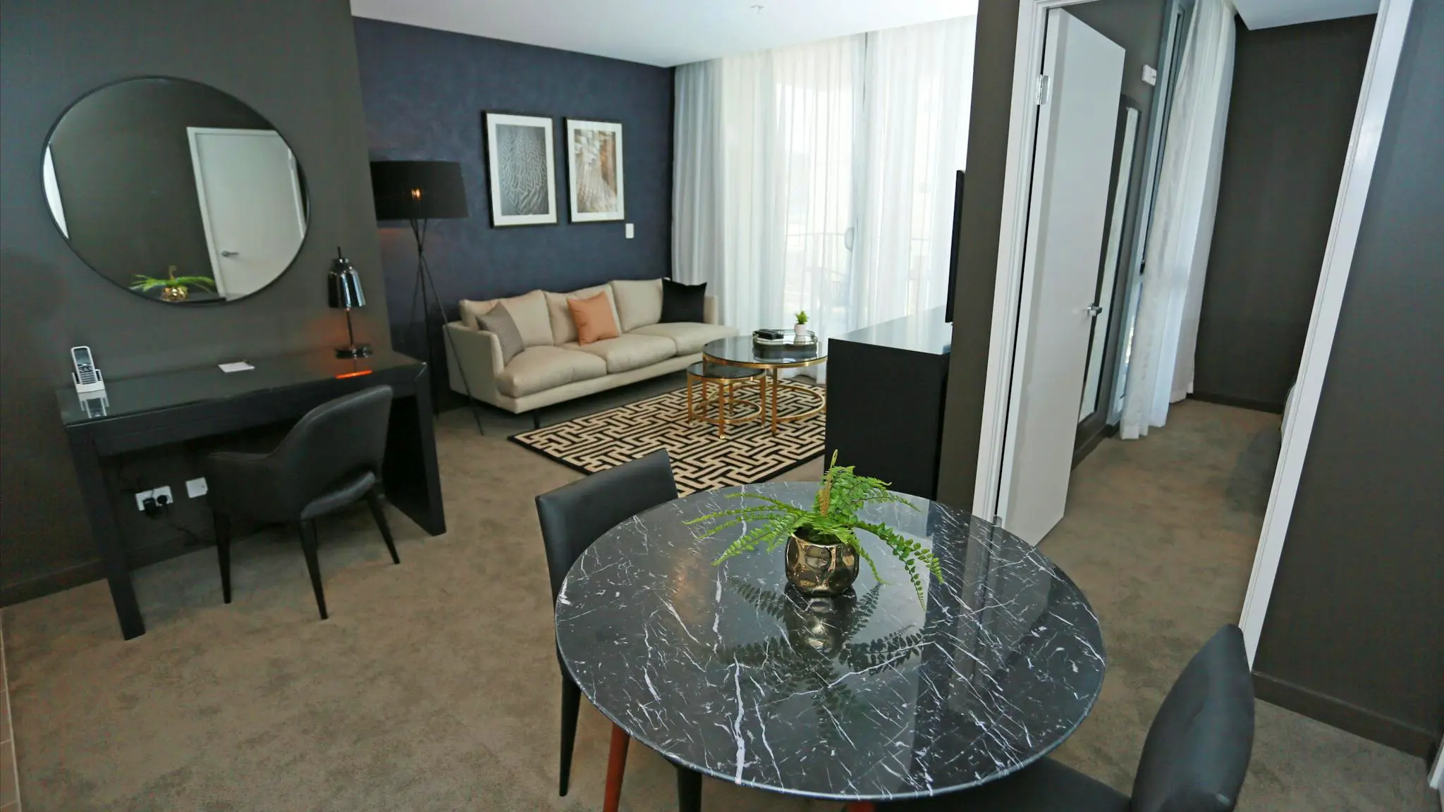 Alex_Perry_Hotel_and_Apartments_9