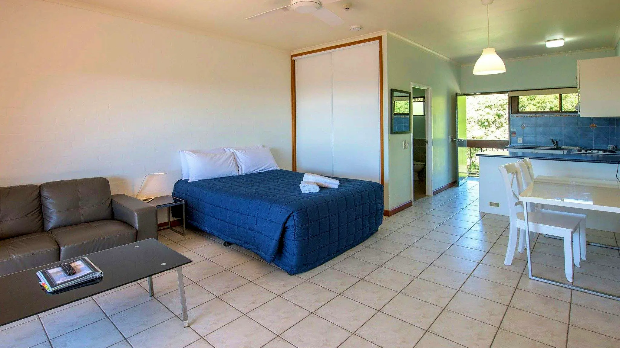 Anchorage_Beachfront_Island_Resort_2