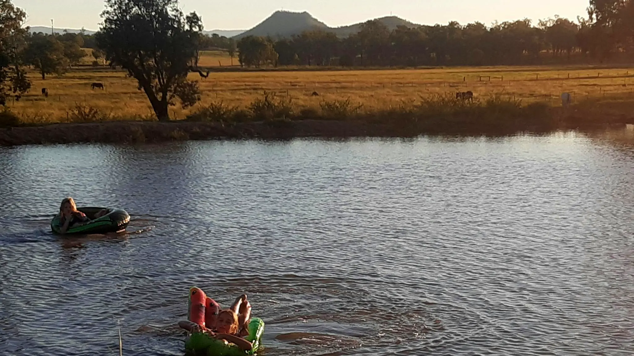 Camping_near_Willowbank_Raceway_2
