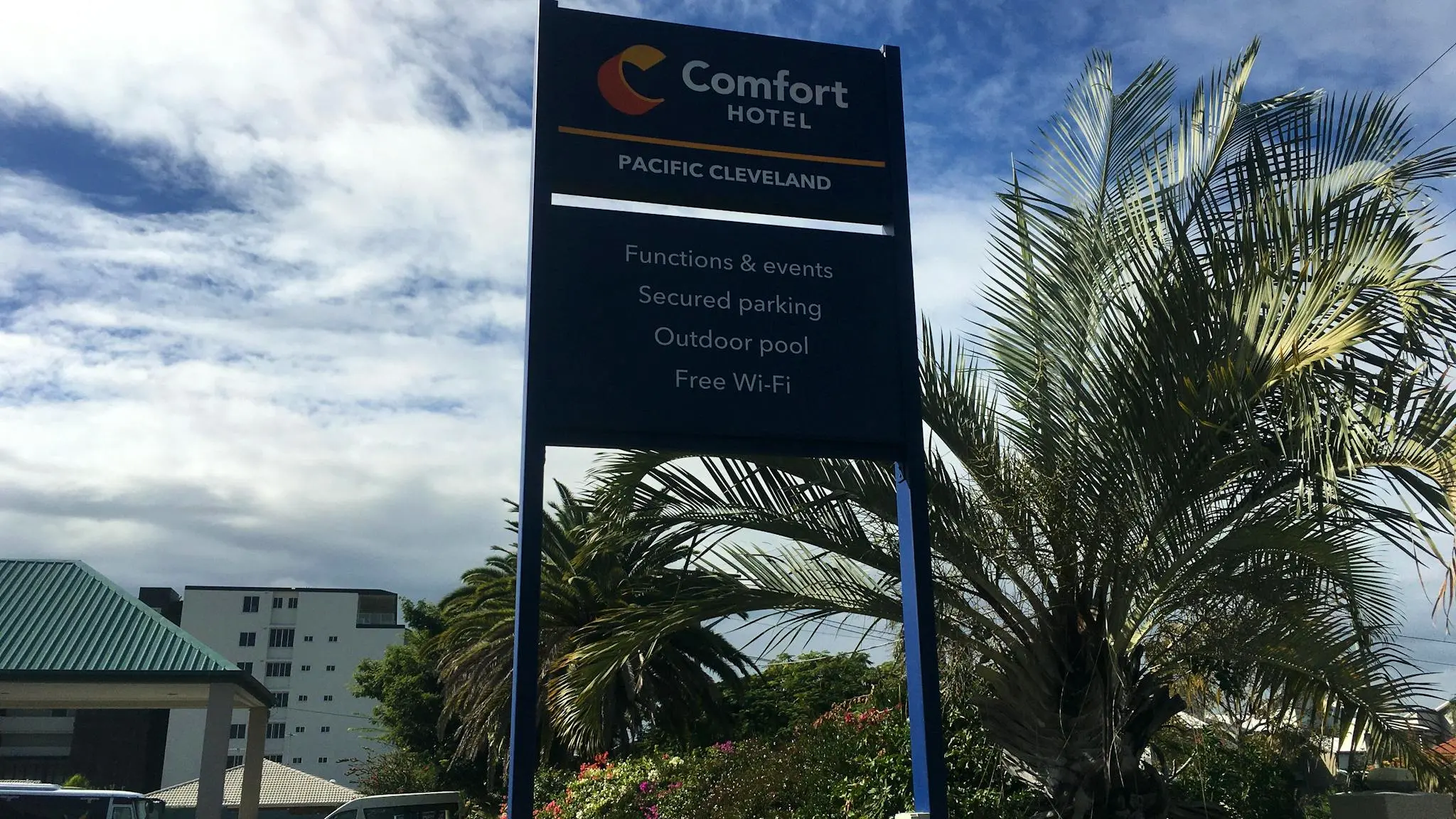 Comfort_Hotel_Cleveland_2