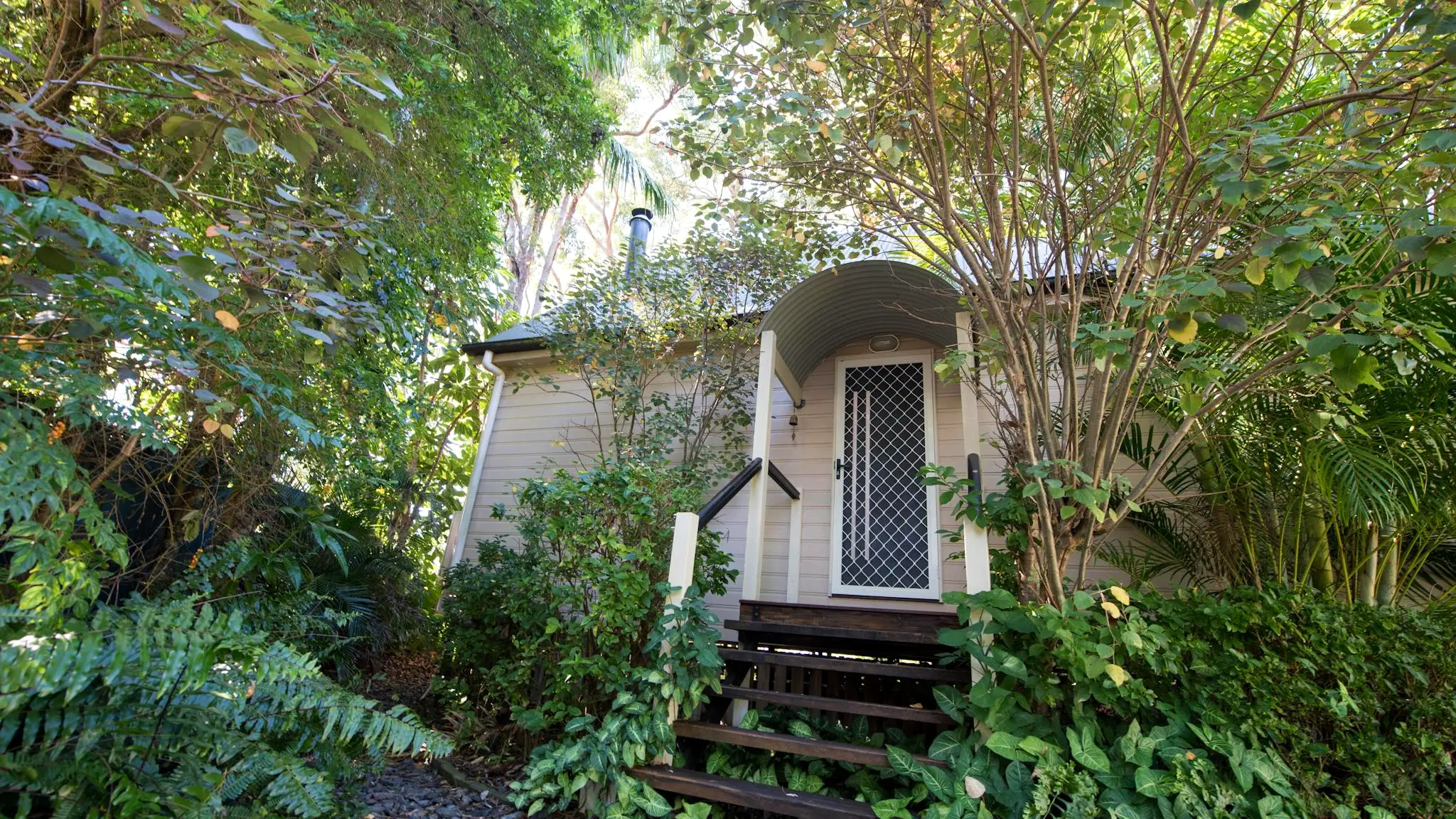 Curious_Cottages_6