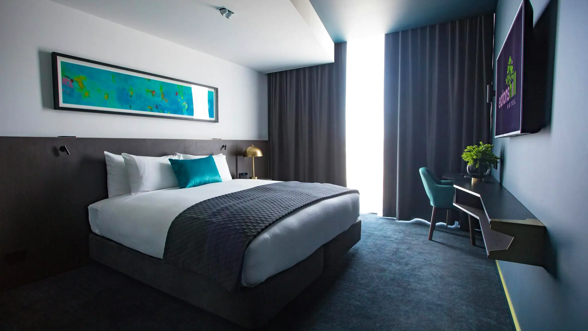 Eatons_Hill_Hotel_3