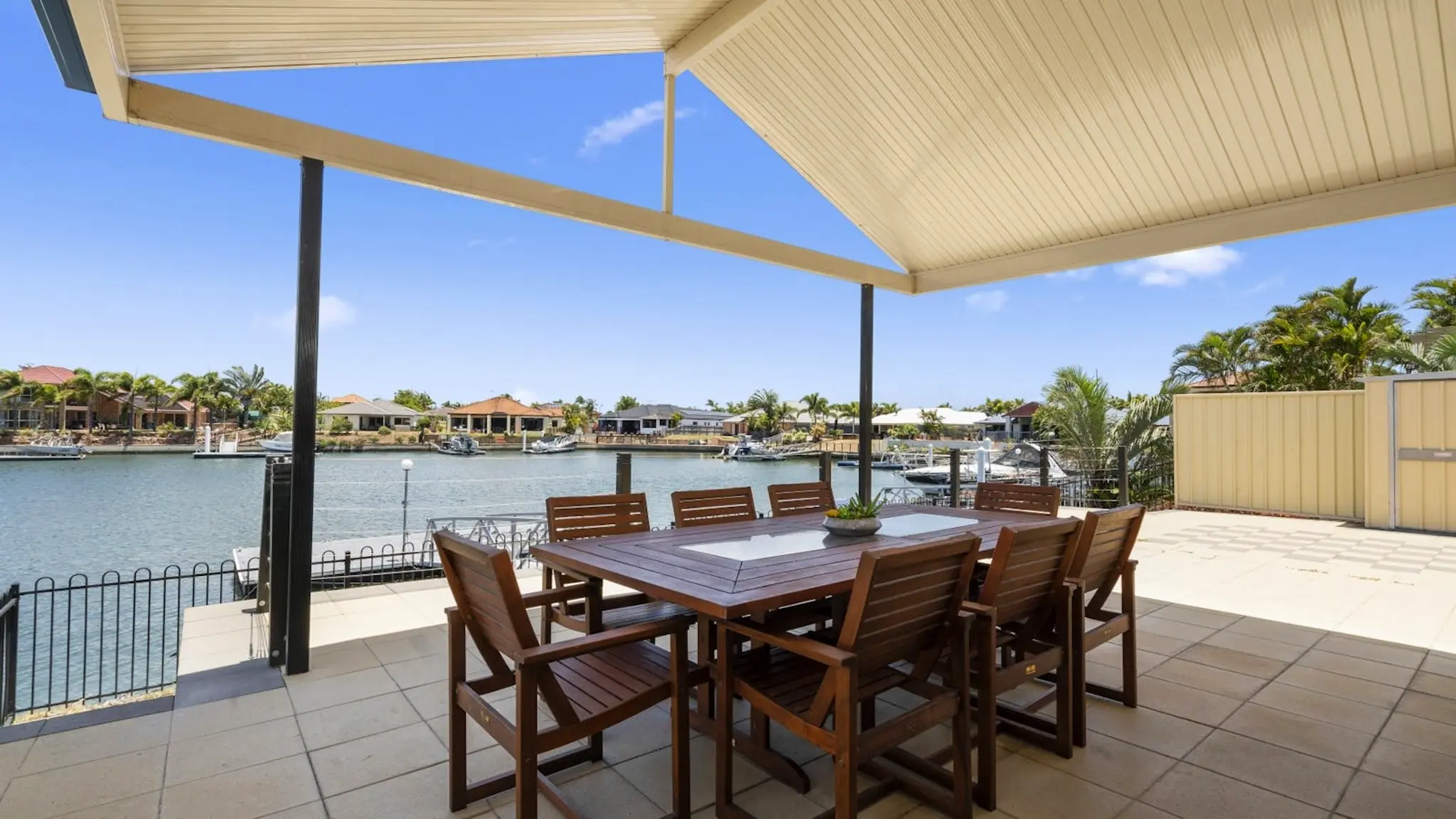 Hampton_Holiday_Haven_2