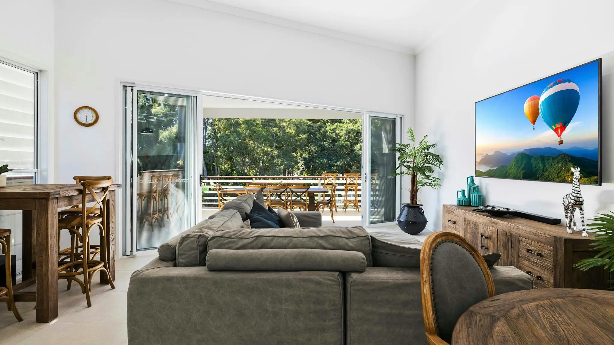 High_End_Apartment_In_Town_Centre_1