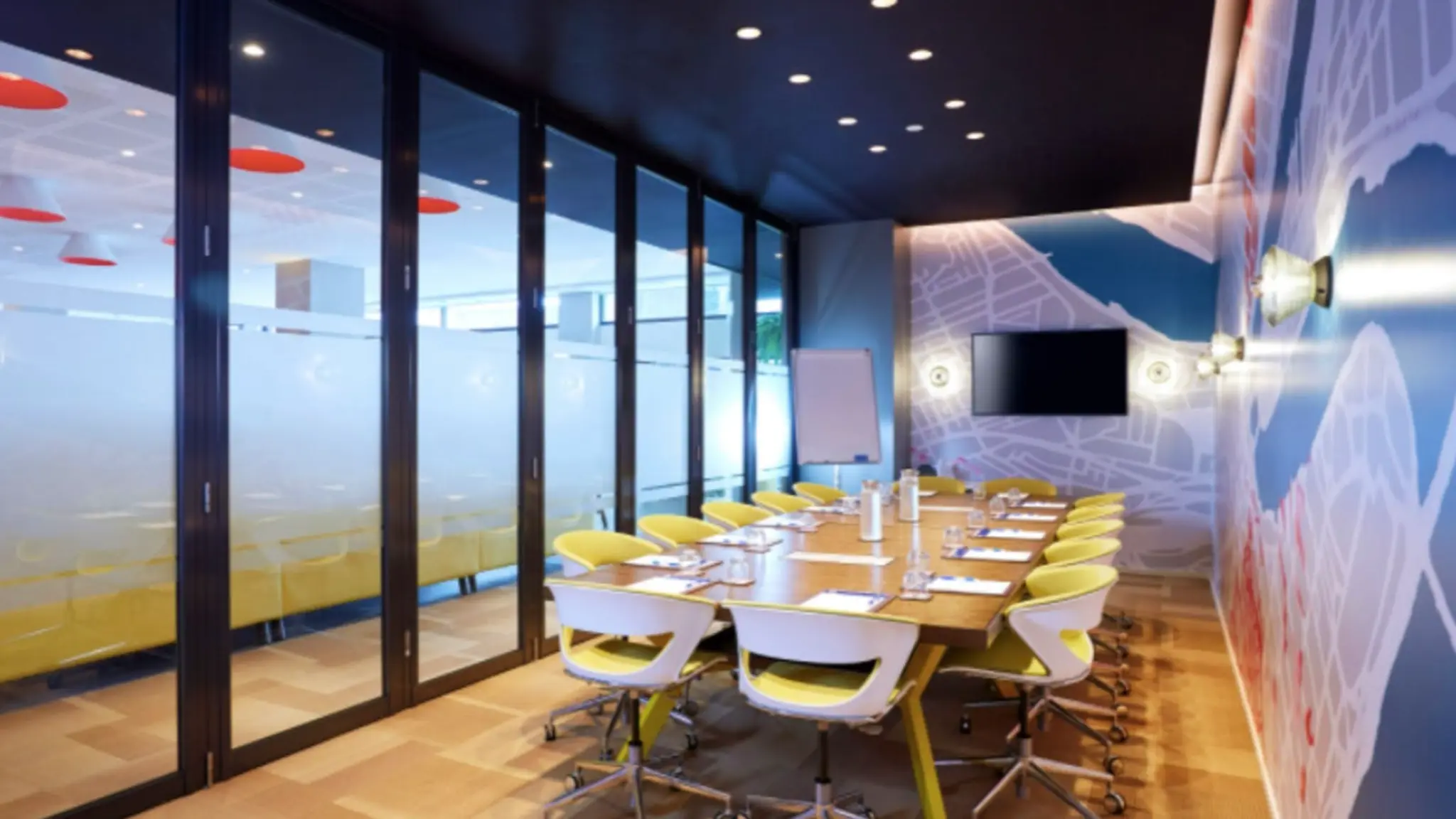 Holiday_Inn_Express_Brisbane_City_Centre_1