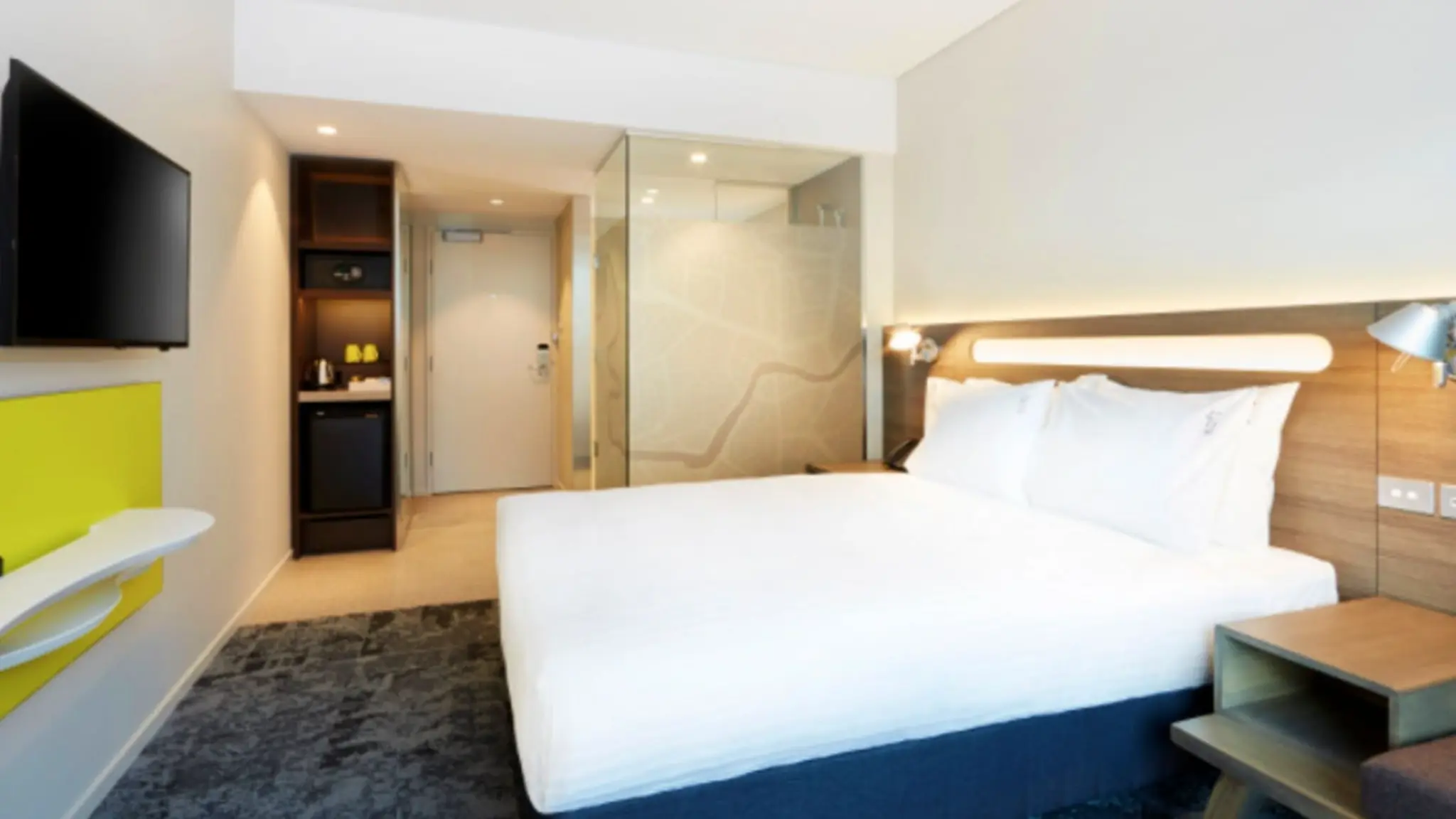 Holiday_Inn_Express_Brisbane_City_Centre_3