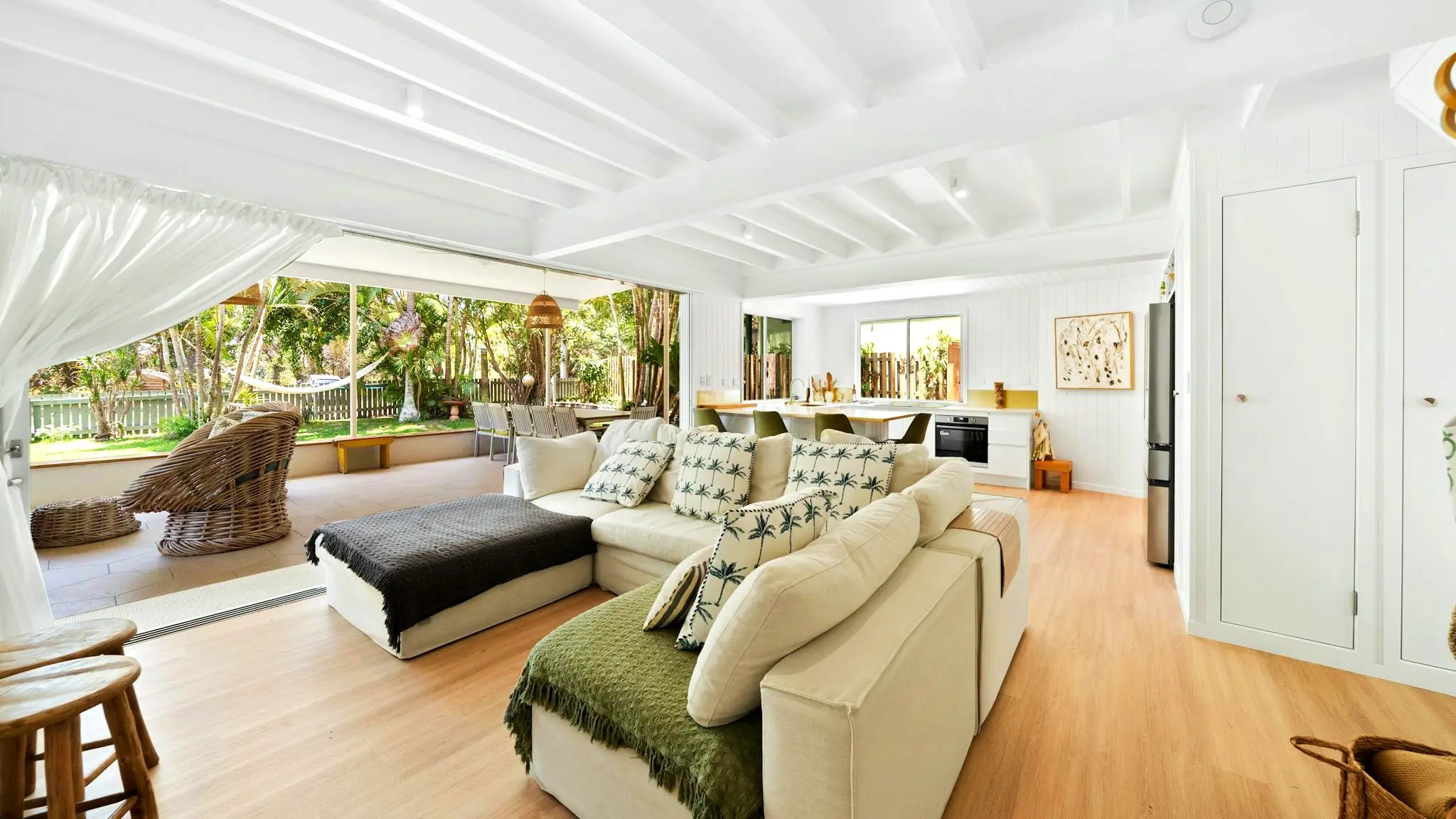 Home_on_Home_10