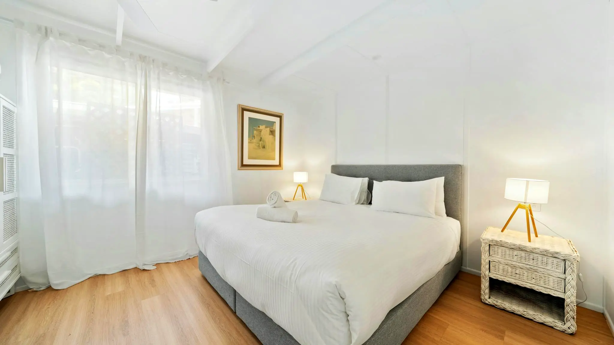 Home_on_Home_8