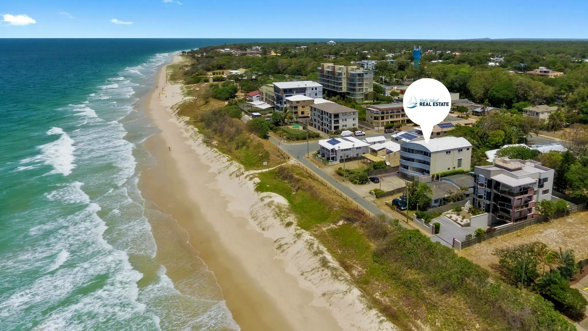 Huge_Two_Level_Beachfront_Apartment_3