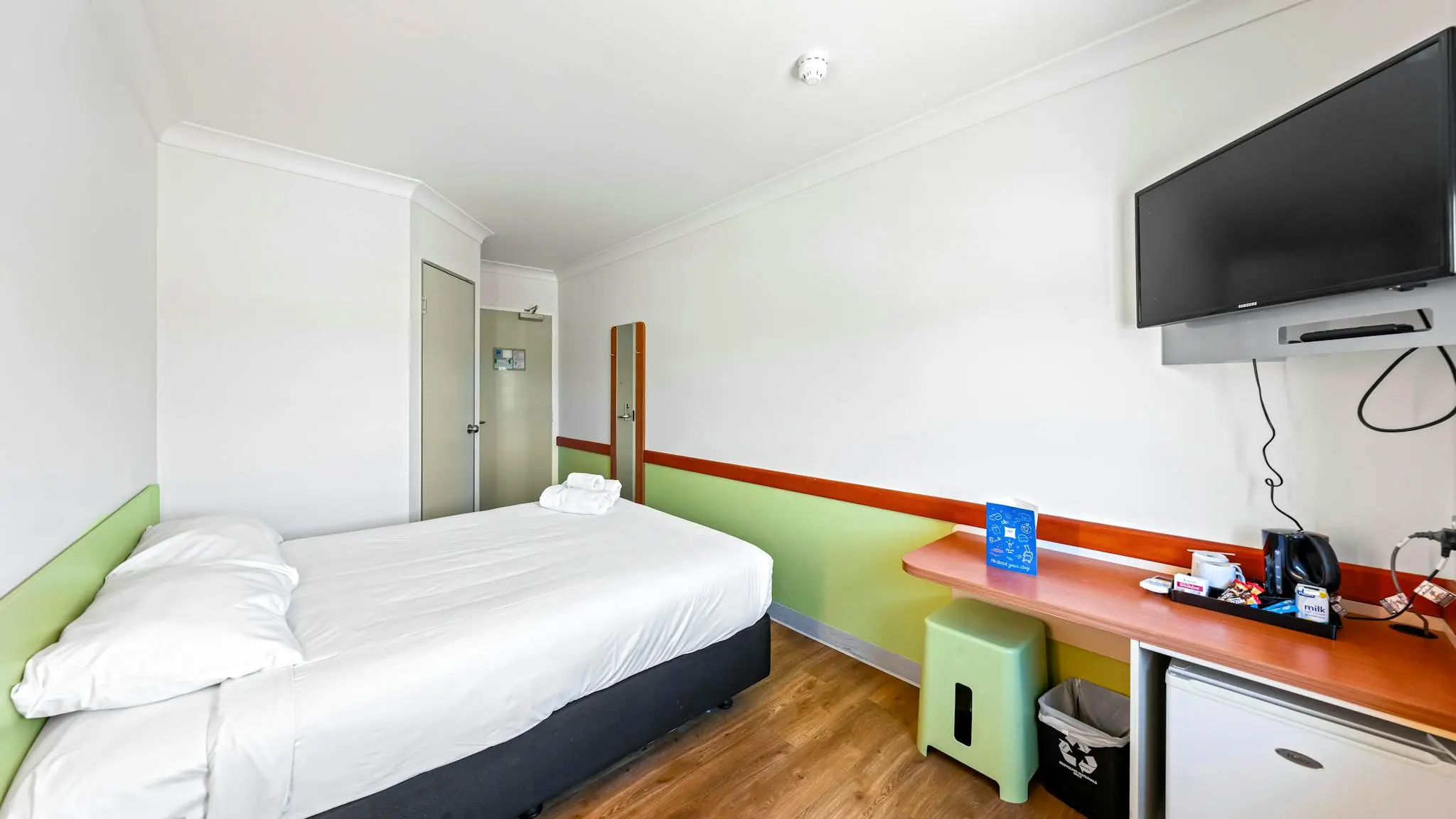Imperial_Motel_Windsor_3