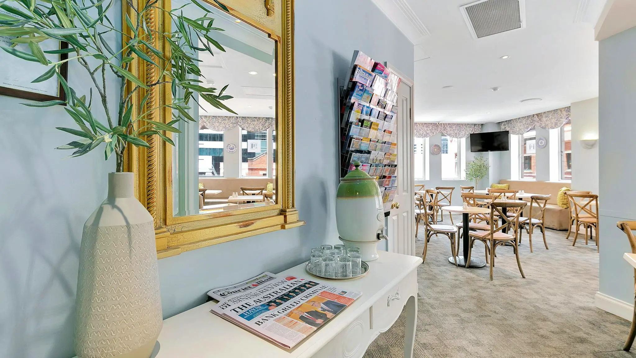 Manor_Apartment_Hotel_1