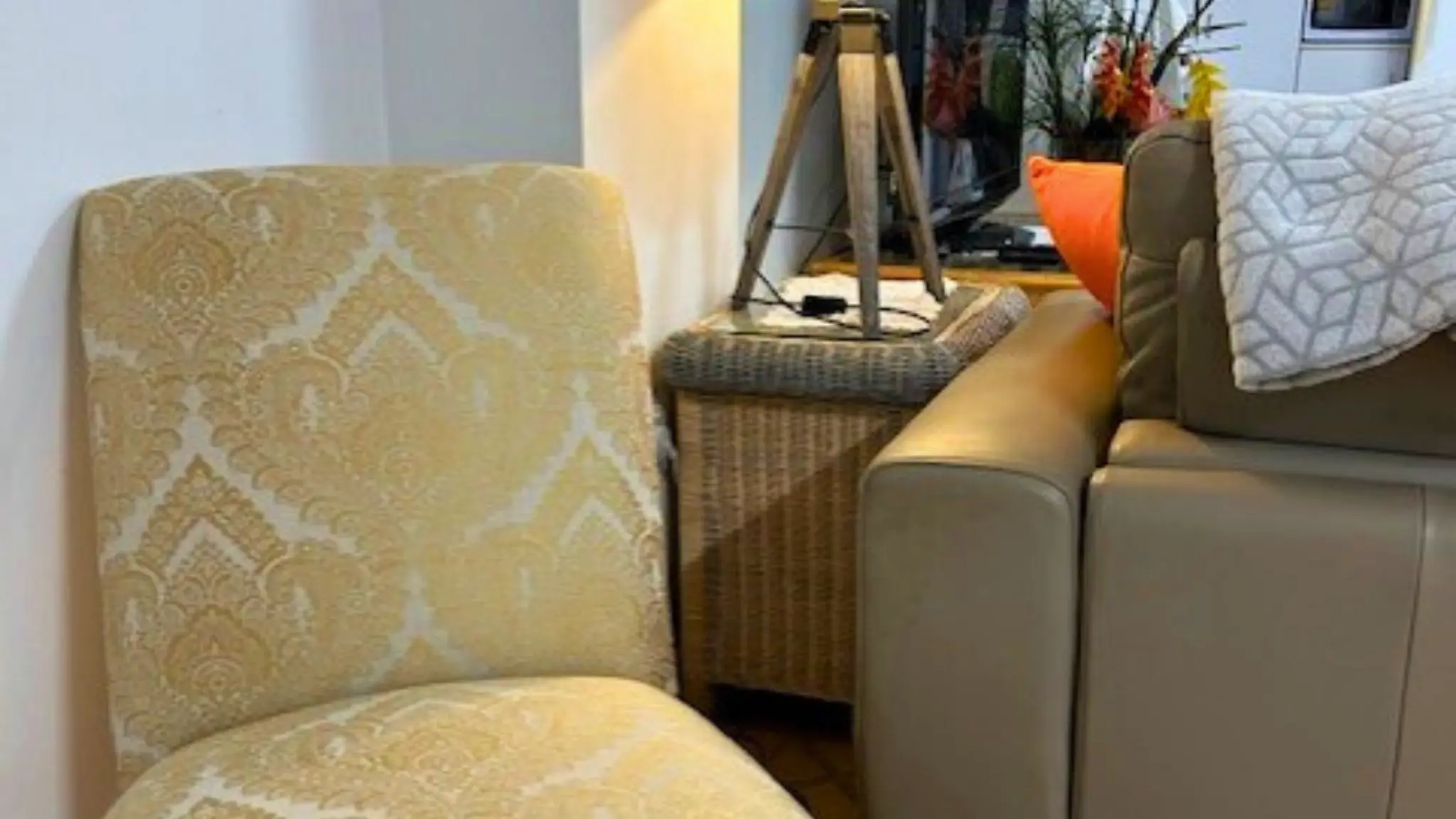 Memory_Lane_Accommodation_Magnolia_House_Downstairs_Family_Suite_6