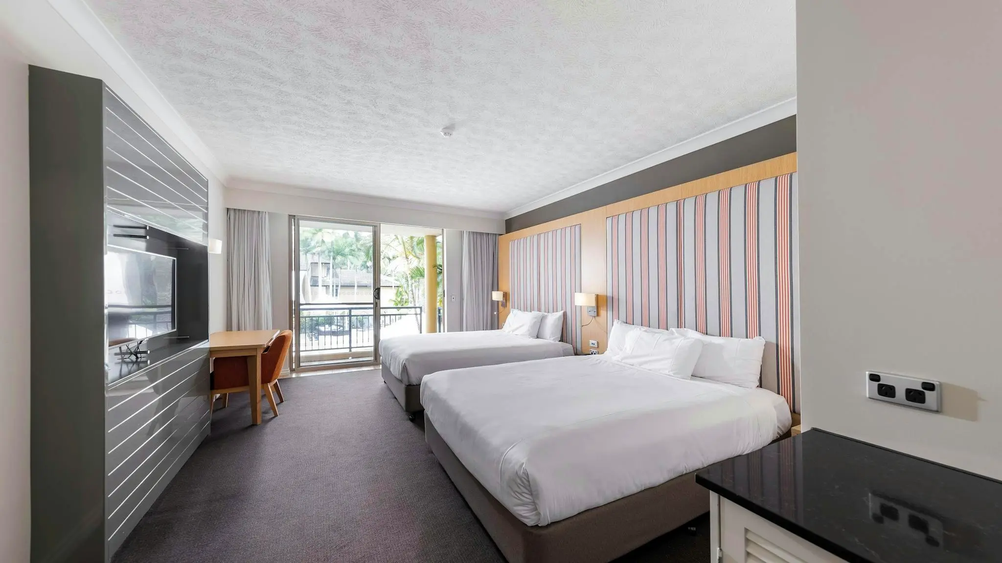 Mercure_Gold_Coast_Resort_5