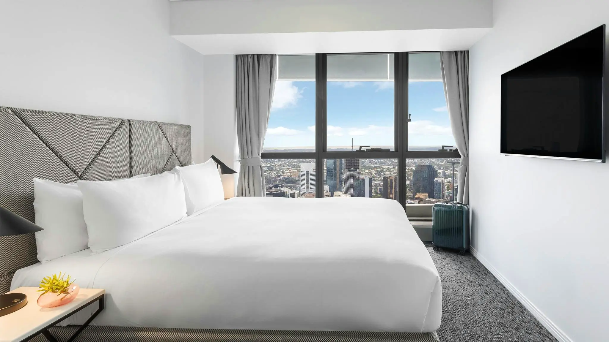 Meriton_Suites_Herschel_Street_Brisbane_5