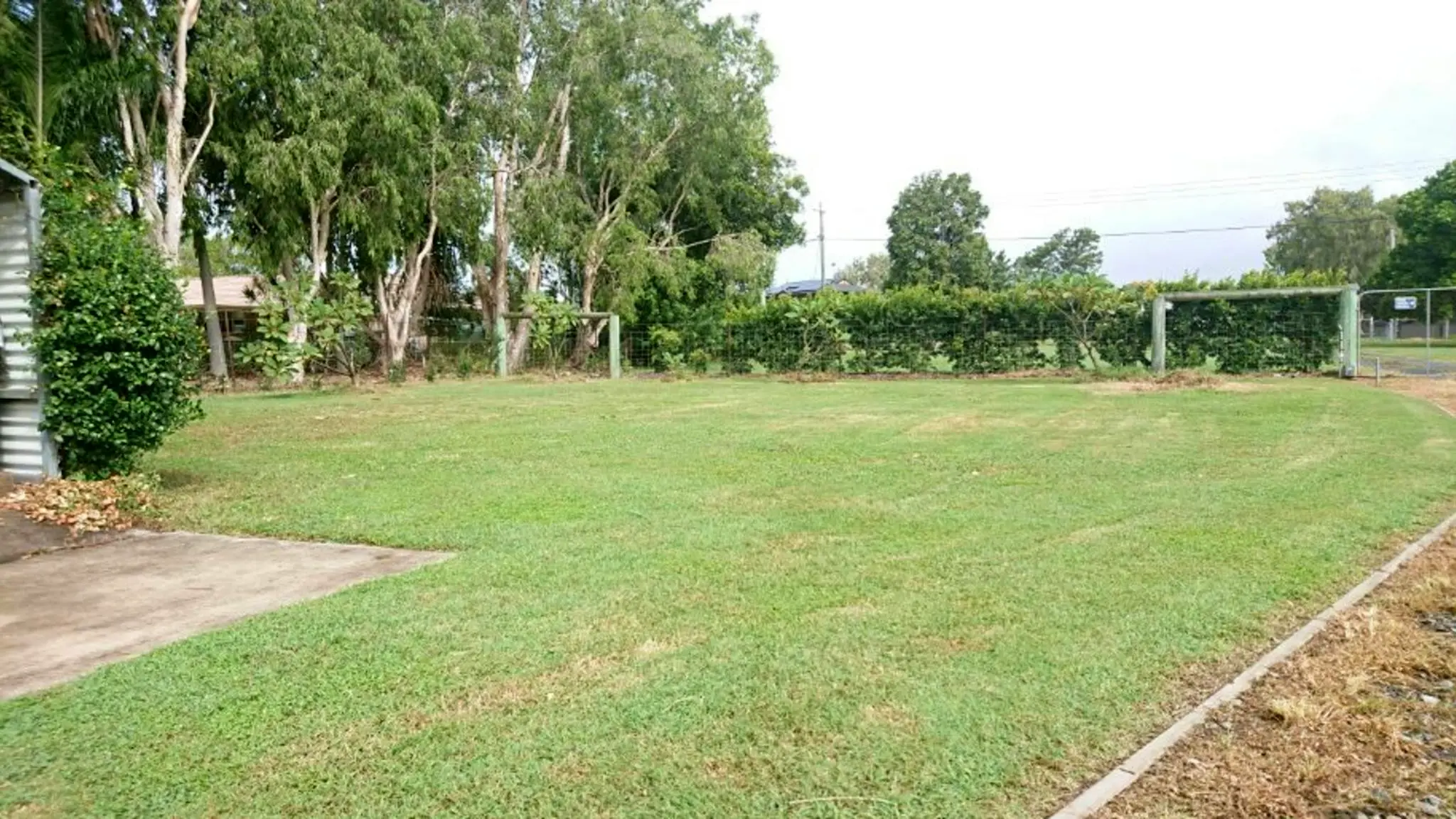Moreton_Bay_Retreat_1