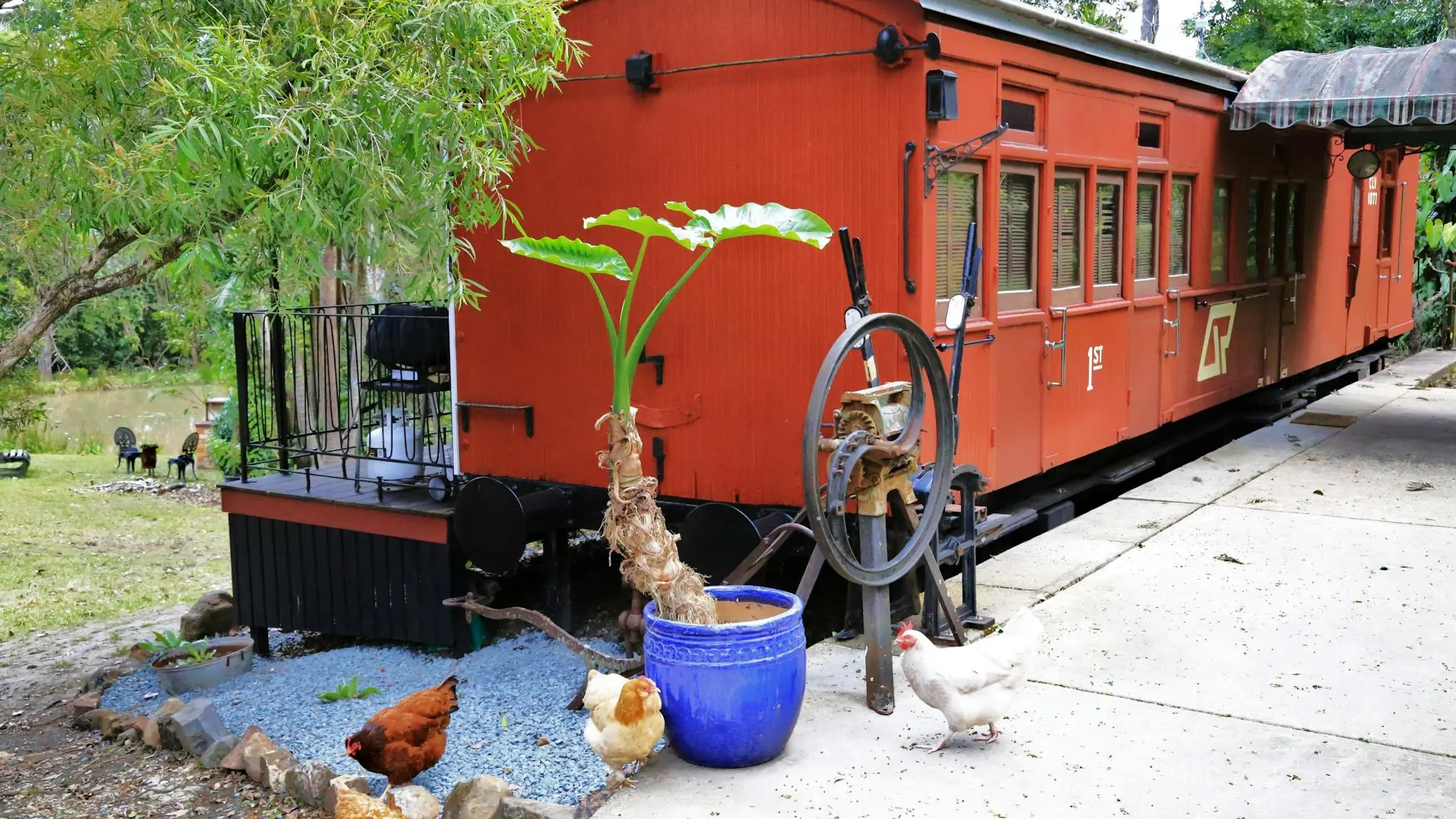 Mt_Nebo_Railway_Carriage_and_Chalet_3
