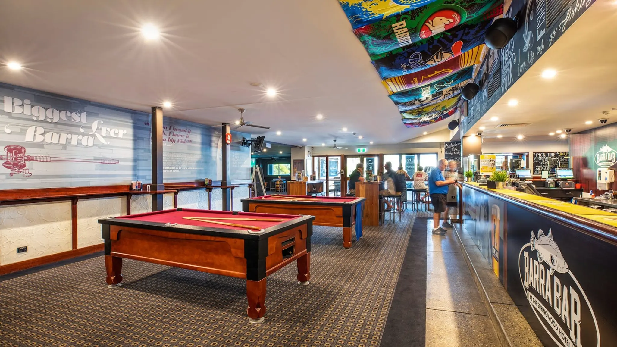 Nightcap_at_Springwood_Hotel_2