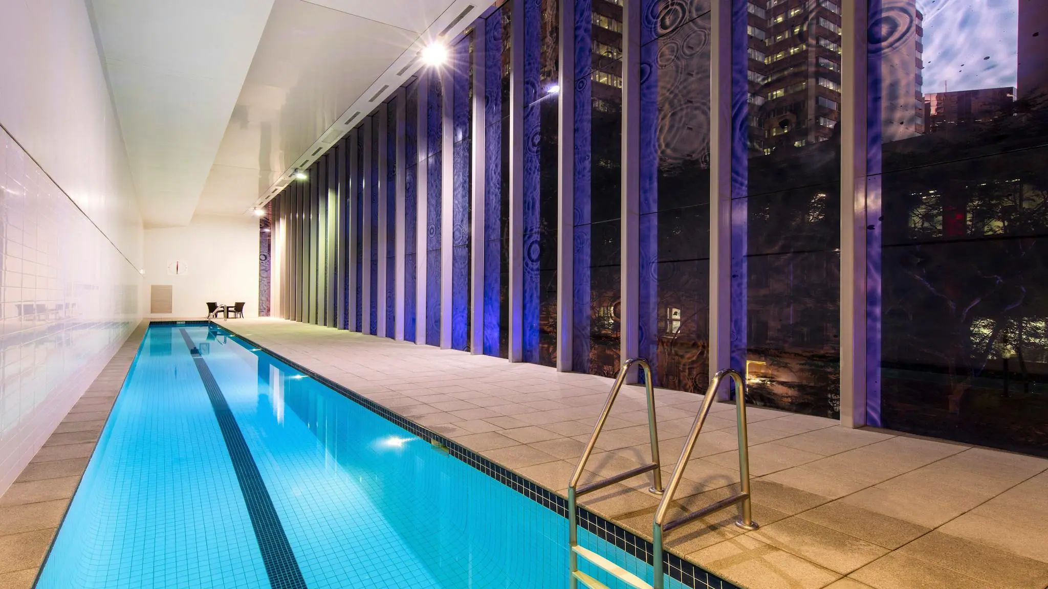 Oaks_Brisbane_on_Charlotte_Suites_1