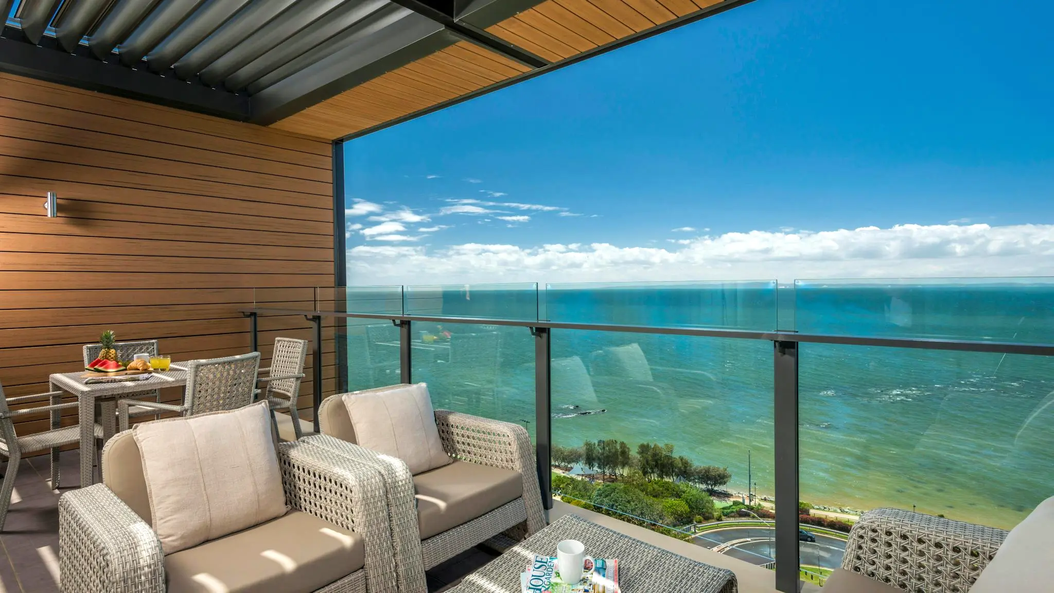 Oaks_Redcliffe_Mon_Komo_Suites_2