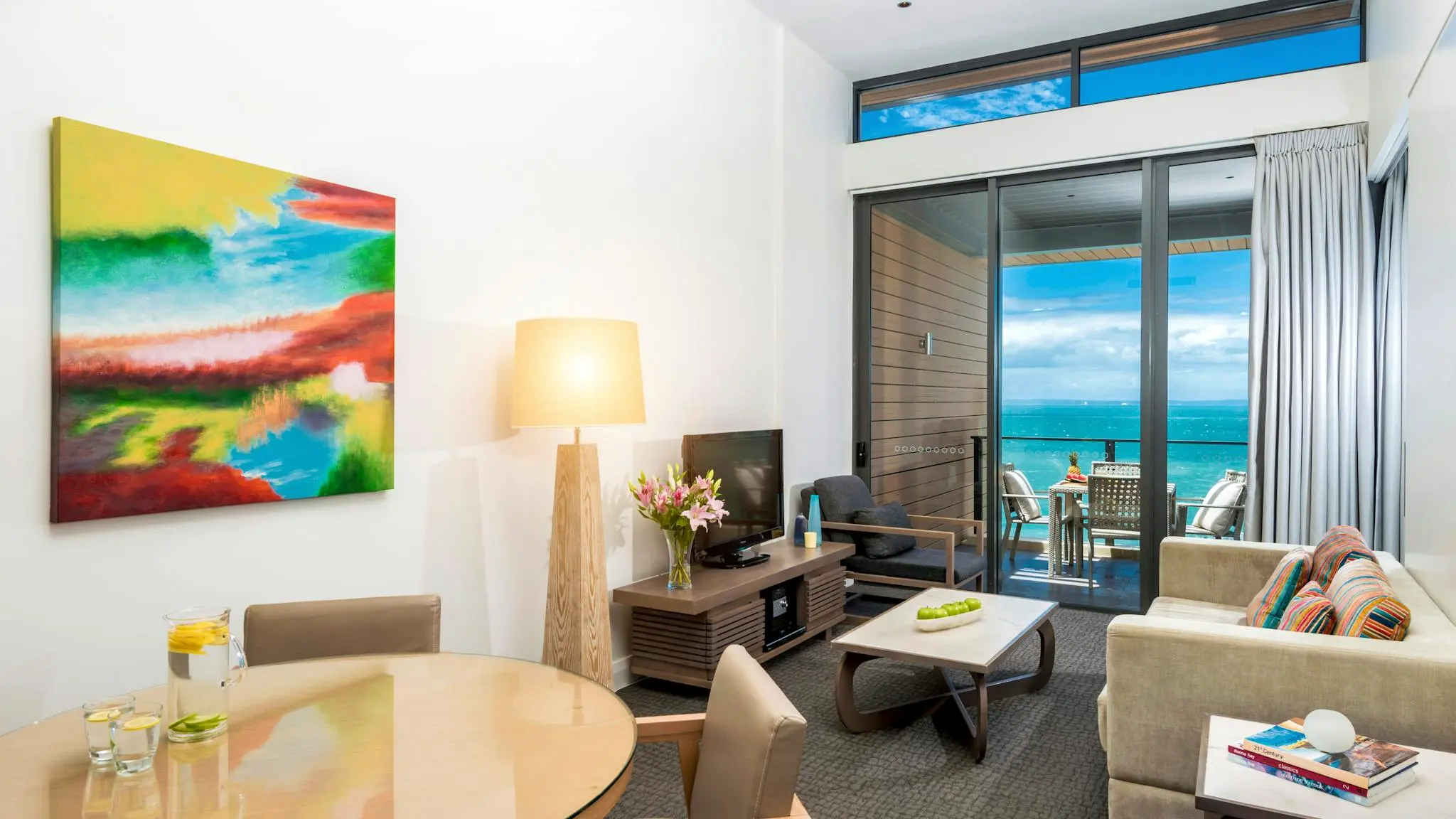 Oaks_Redcliffe_Mon_Komo_Suites_4