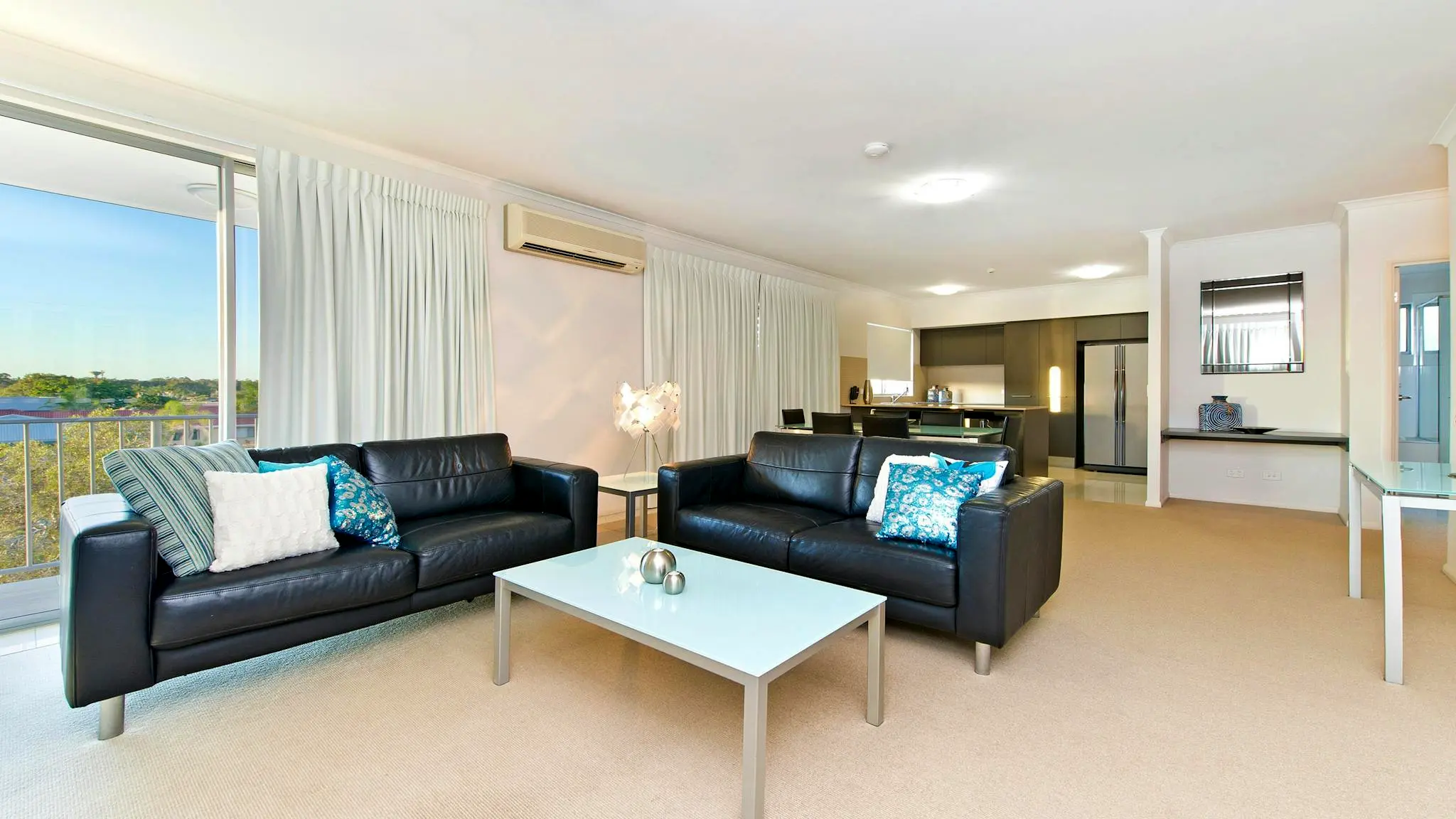 On_the_Bay_Apartments_4