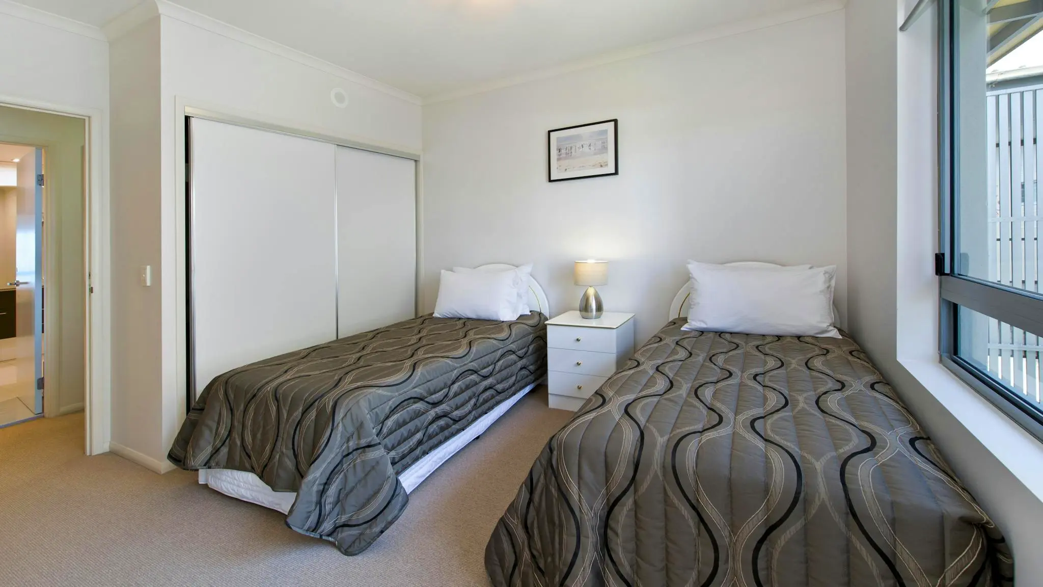 On_the_Bay_Apartments_8