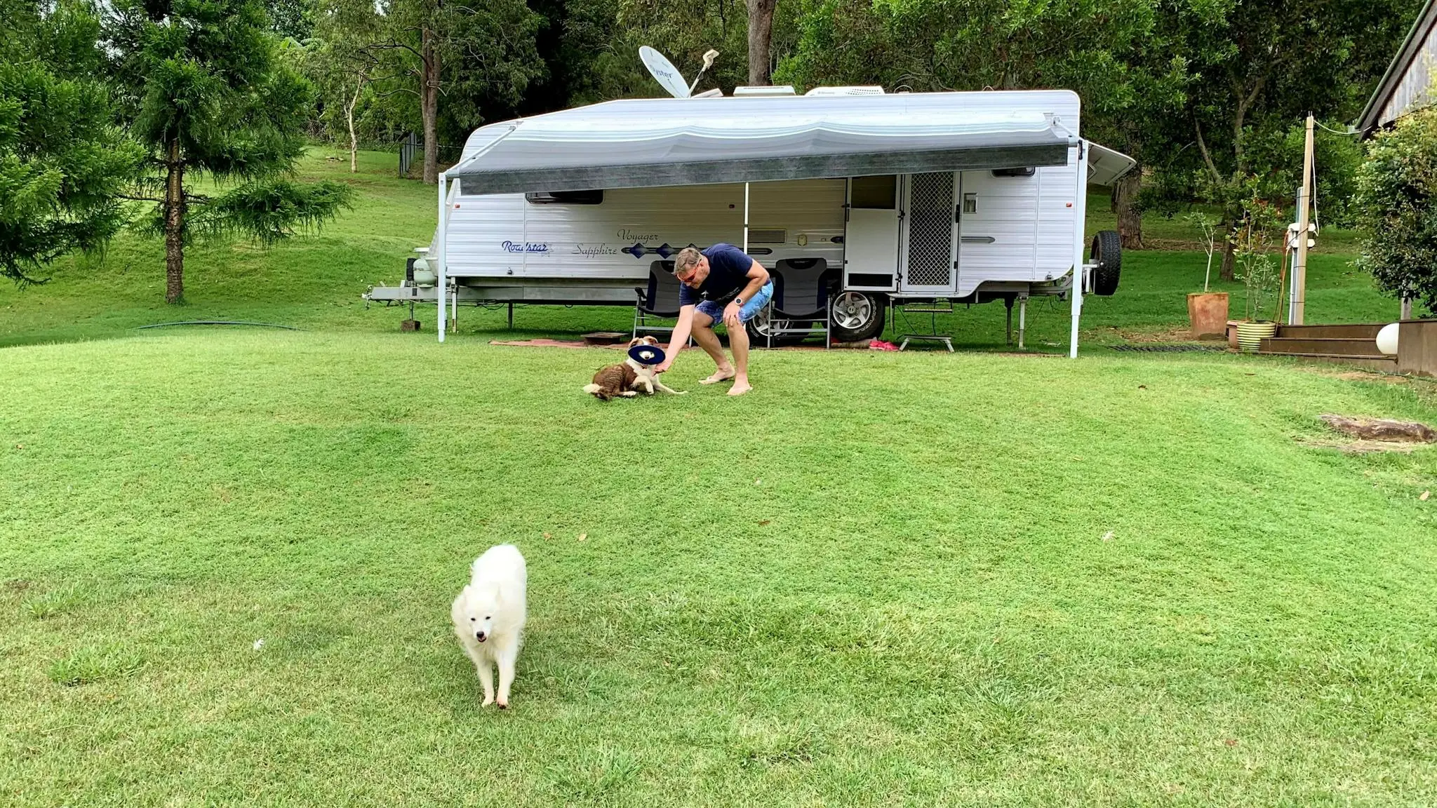 Picturesque_Damside_Caravan_3