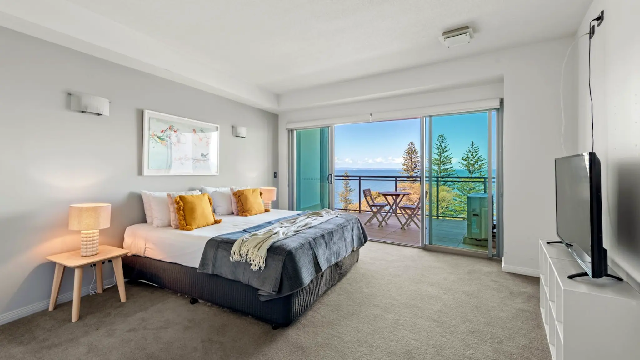Proximity_Waterfront_Apartments_6