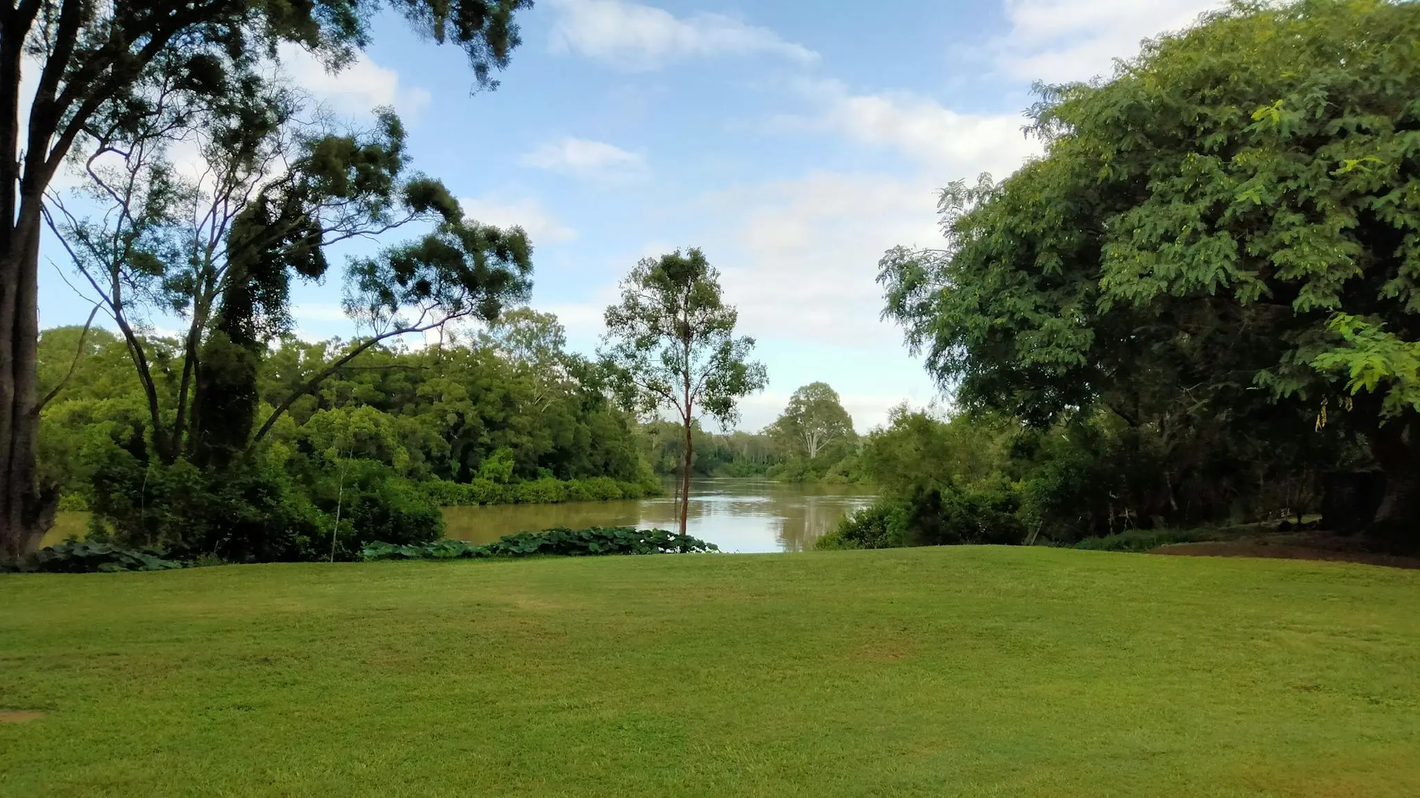 Riverside_Farm_1