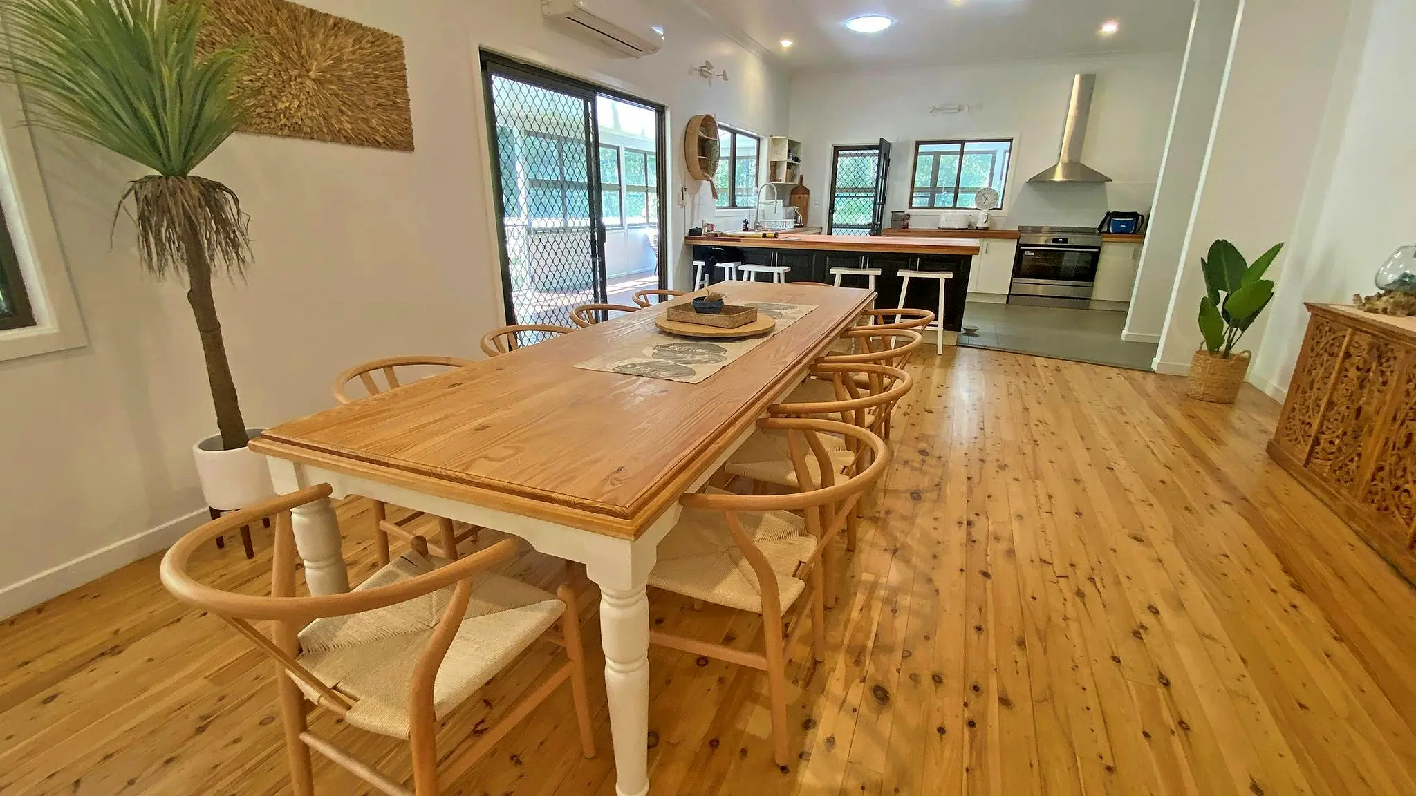 Salty_Beach_Holiday_House_2