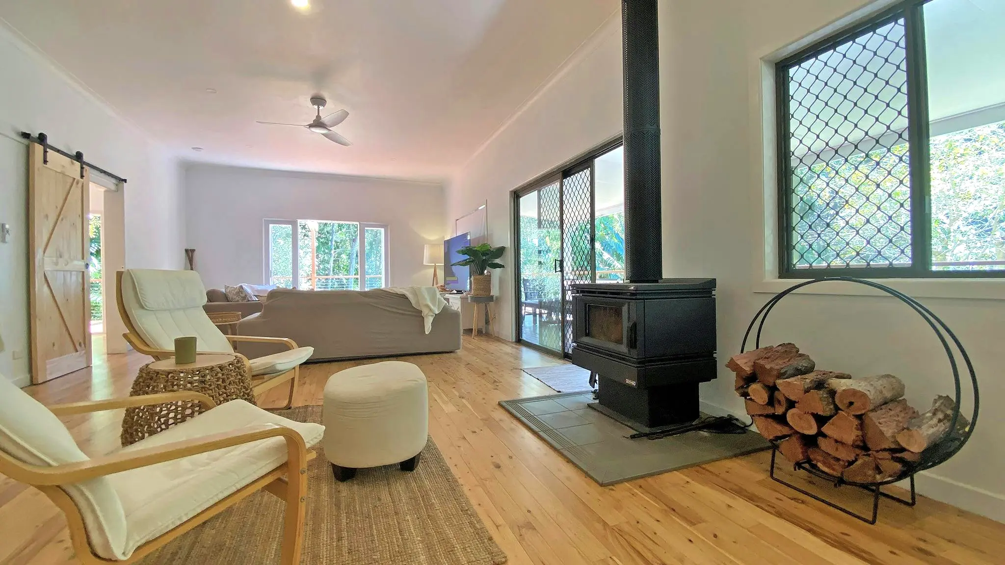 Salty_Beach_Holiday_House_3