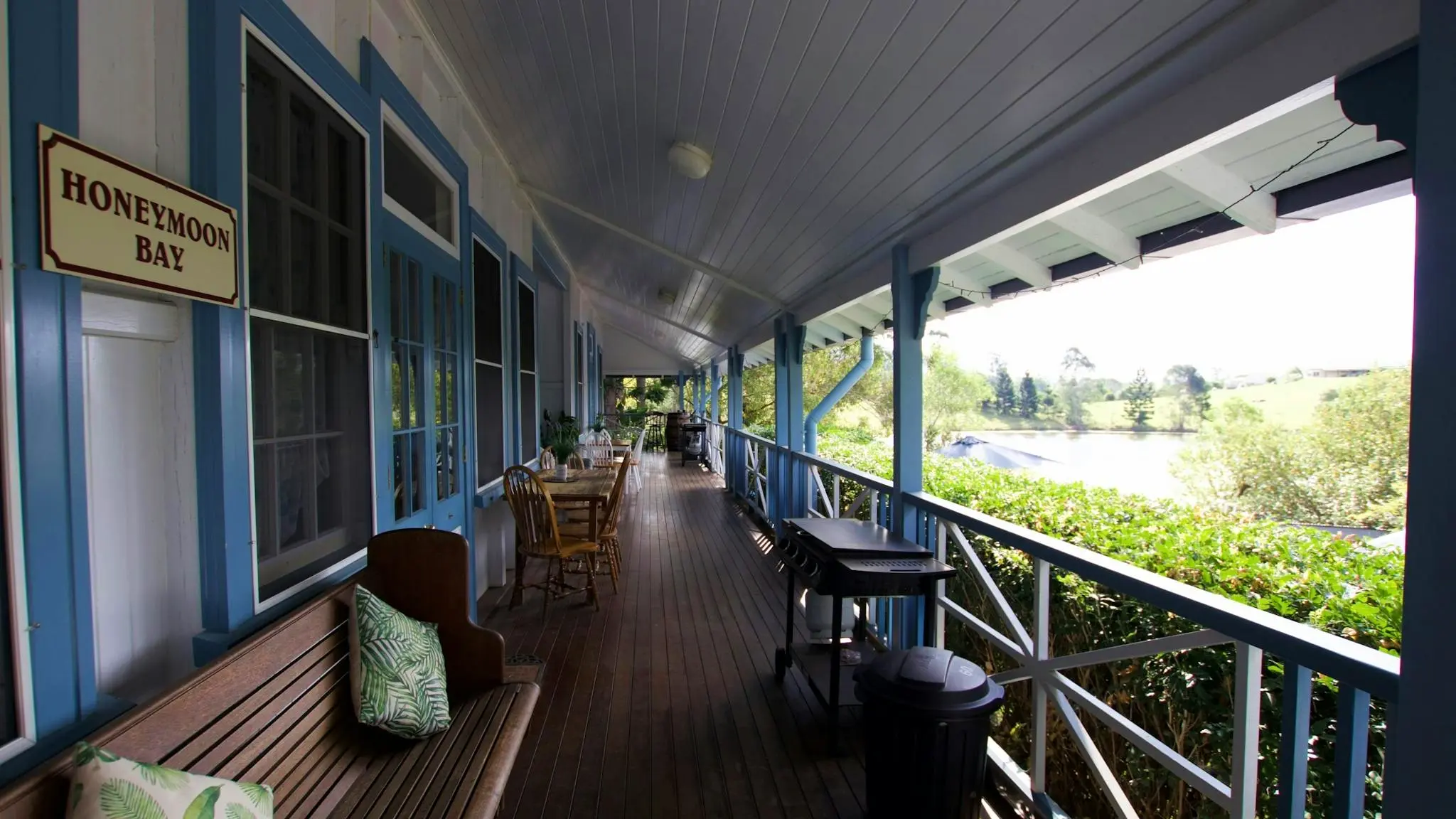 Samford_Lakes_Accommodation_1