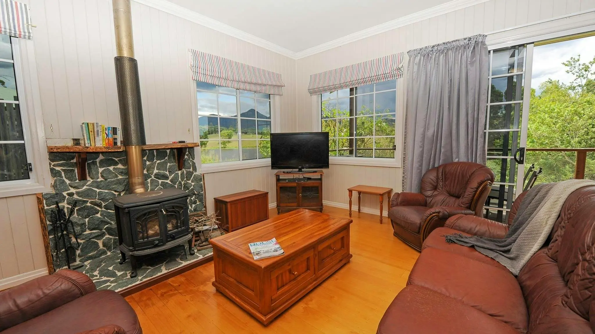 Samford_Lakes_Accommodation_2