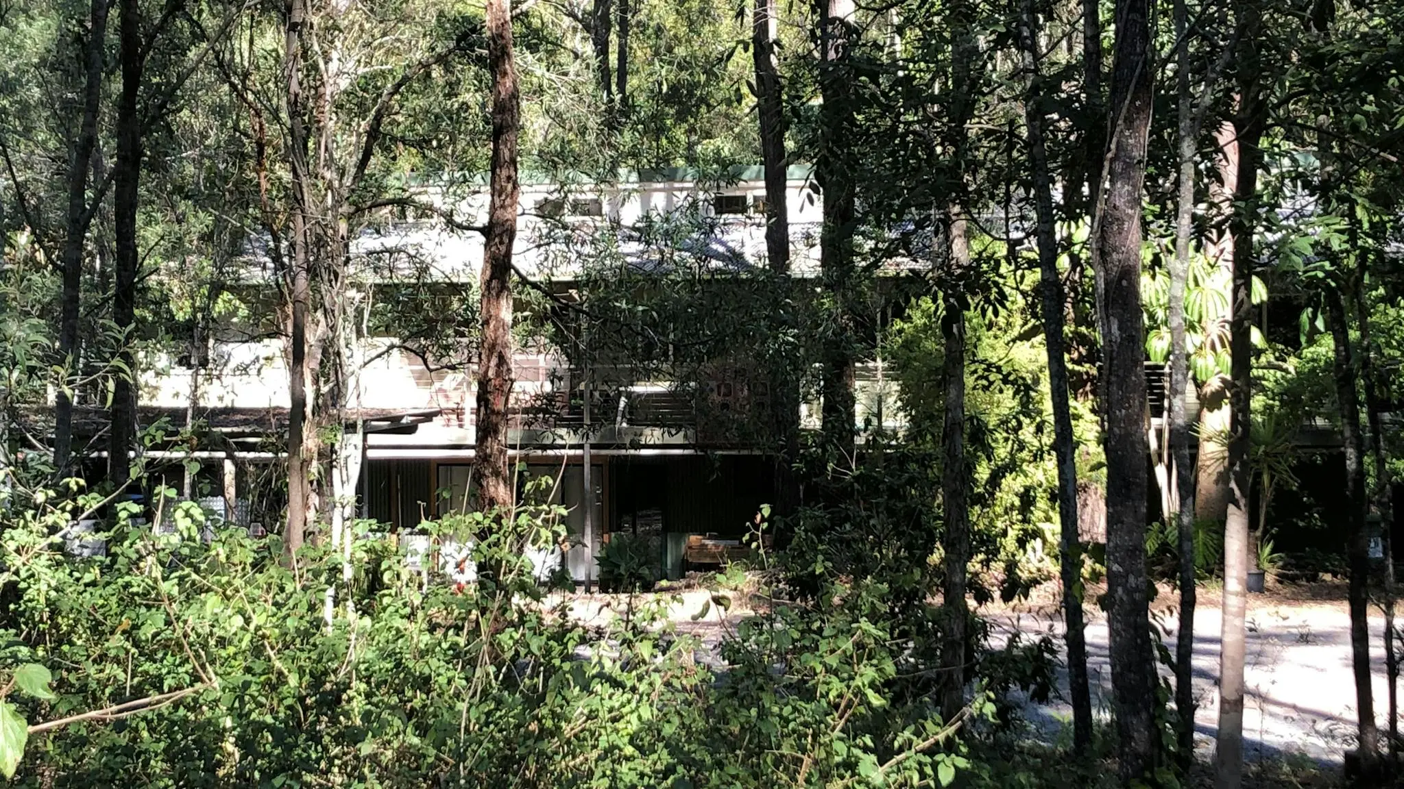 The_Grove_3